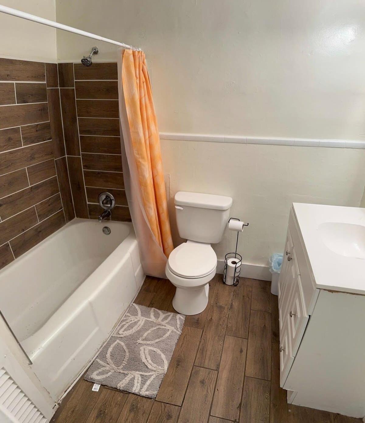 Charming 3-Bed, 1,5 Bath Home - Entire Space Just For You! 古德利茨维尔 外观 照片