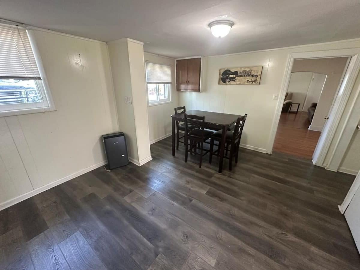 Charming 3-Bed, 1,5 Bath Home - Entire Space Just For You! 古德利茨维尔 外观 照片